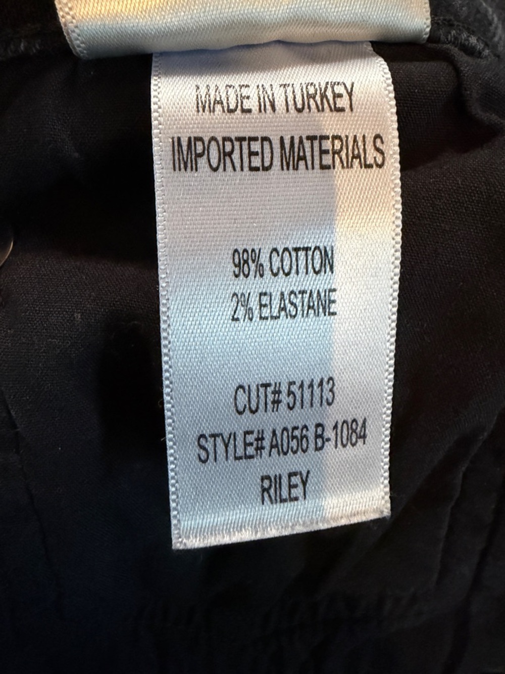 Agolde Riley High Rise Straight Crop (Stretch)
IN PANORAMIC Color Sz 27 - Picture 8 of 14